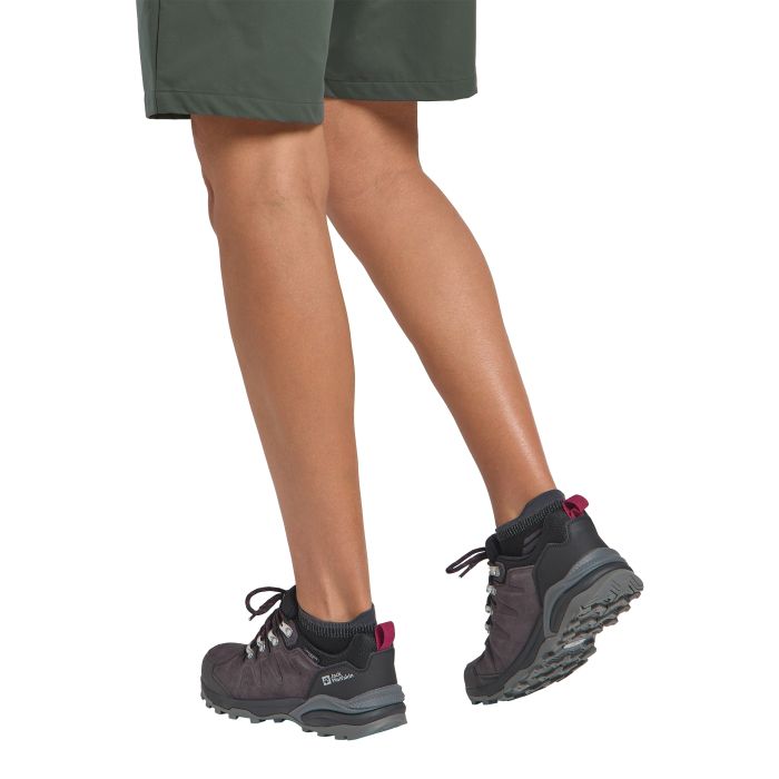 Damskie buty na wędrówki Jack Wolfskin REFUGIO TEXAPORE LOW W dark steel/purple || 'Damskie\u0020buty\u0020na\u0020w\u0119dr\u00F3wki\u0020Jack\u0020Wolfskin\u0020REFUGIO\u0020TEXAPORE\u0020LOW\u0020W\u0020dark\u0020steel\u002Fpurple'