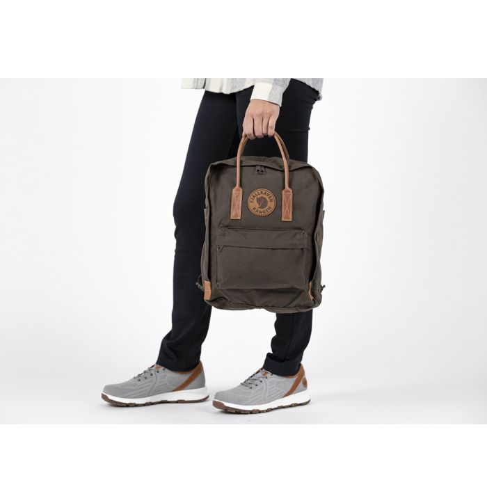 Plecak Fjallraven Kanken No.2 dark olive 633 || 'Plecak\u0020Fjallraven\u0020Kanken\u0020No.2\u0020dark\u0020olive\u0020633'