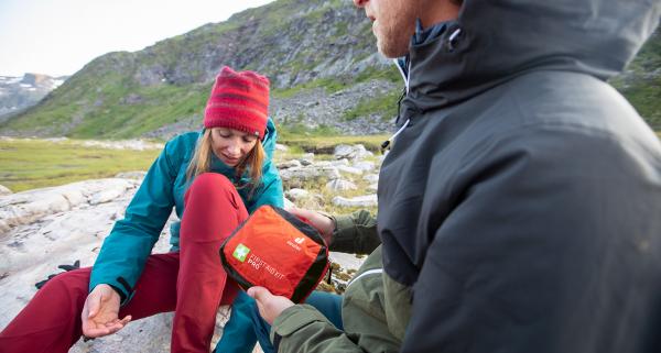 Co powinno być w apteczce turystycznej podróżnika i wędrowca?