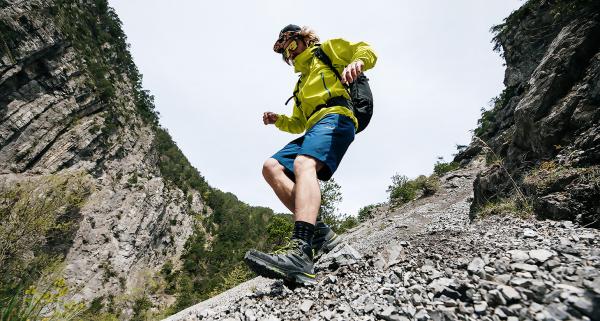Jakie buty w Tatry? Bezpieczeństwo na zimowym szlaku i komfort wędrówki w letnie cieplejsze dni
