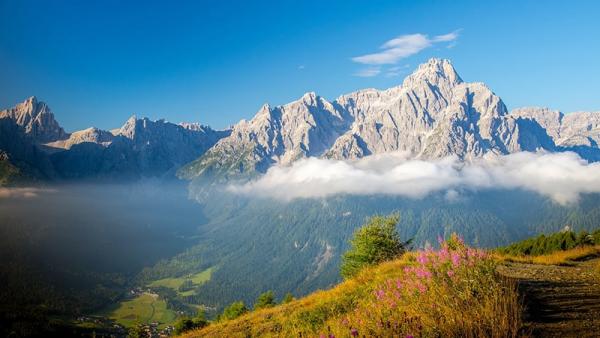 Dolomity: sprawdź, co mają do zaoferowania najpiękniejsze góry świata!