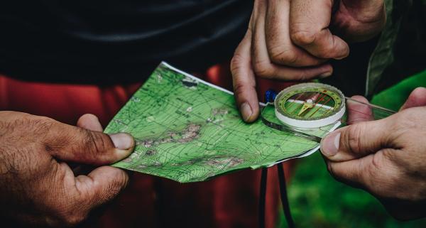 Kompas - jaki wybrać oraz jak powinno się z niego korzystać?